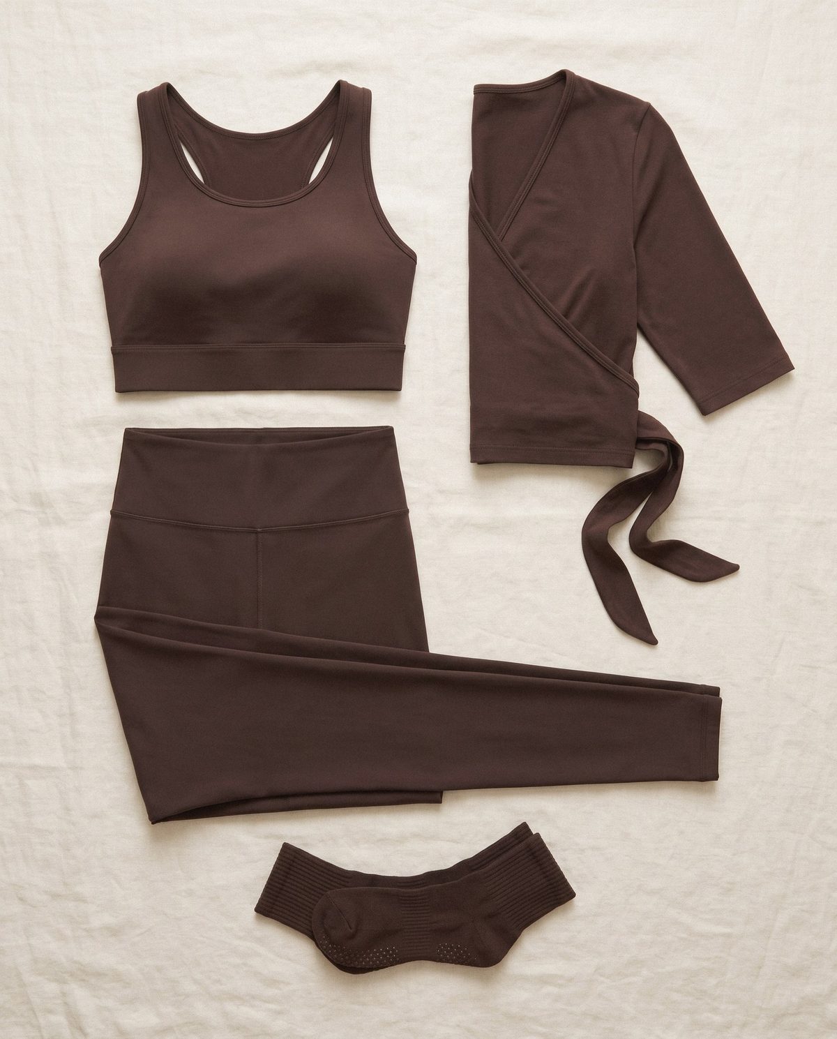 The full Forme set laid flat in Espresso